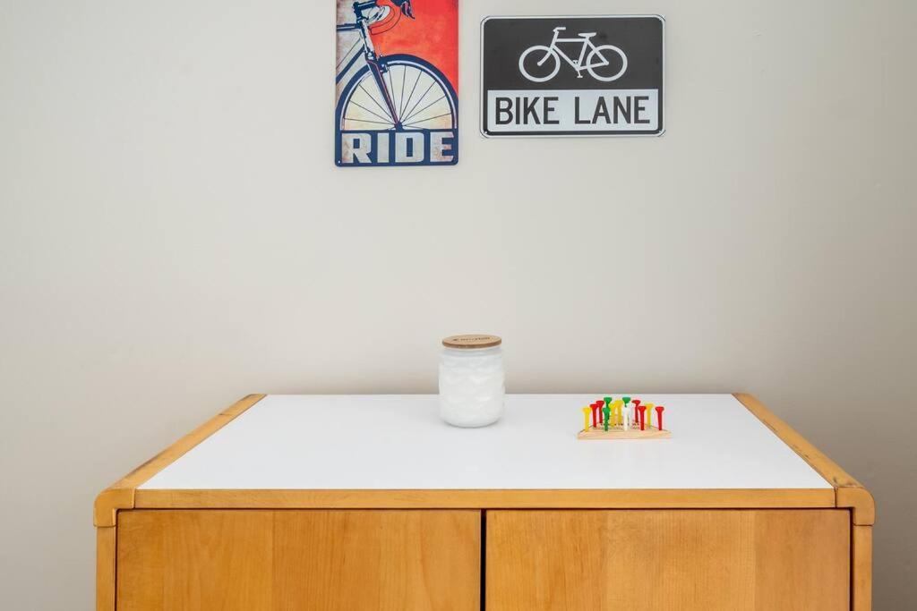 The Bike Path House! Cozy 2 Bedroom W/ Fireplace Charles City Экстерьер фото
